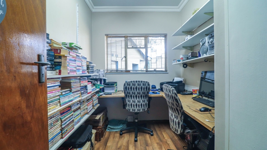 3 Bedroom Property for Sale in Flamwood North West